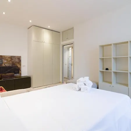 Splendido Appartamento Con 2 Camere Da Letto Milan Exterior photo